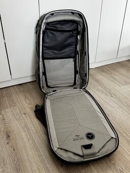 Peak Design Travel Backpack - 7