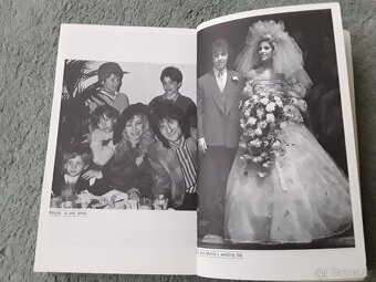 Kniha -int. Bestseller.-Up and down with the Rolling Stones - 7