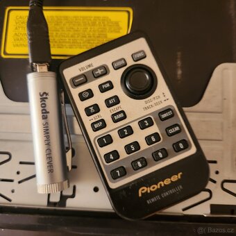 PIONEER DEH-P7000UB CD MP3 ORGANICKÝ DISPLEJ - 7