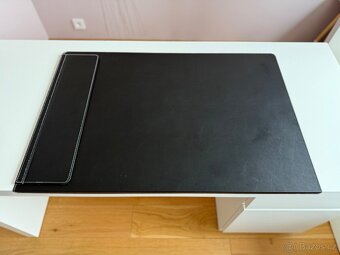 IKEA MALM Psací stůl, bílá, 140x65 cm + Podložka Rissla - 7