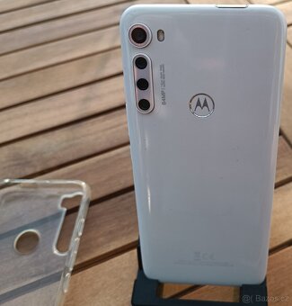 Mobilní telefon Motorola One Fusion+ , 6GB RAM, 128GB - 7