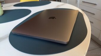 MacBook Pro 13 rok 2017 - 7