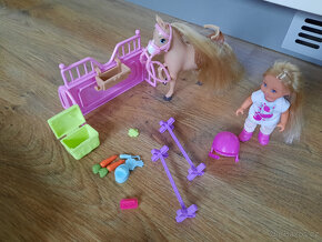 Panenky, Barbie, Ken, Locika, Monster Hight, králíci, poníci - 7
