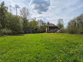 Komerční pozemek Prah-západ 7835 m2,u dálnice Rudná/Loděnice - 7