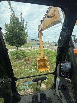 CAT 313 GC - 7