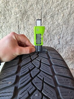 Zimní pneu 205/55 R16 se vzorkem 6,5mm křemík - 7