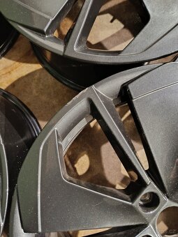 Alu 18" 5x112 octavia - 7