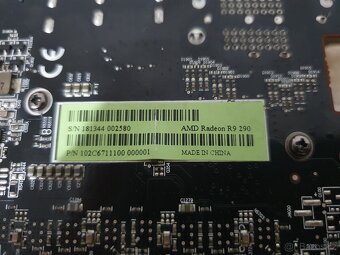 Vadná AMD Radeon R9 290 4GB GDDR5 512-bit - 7