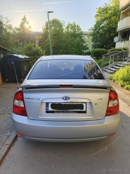 Kia Cerato 1.6 77kw 2004 - 7