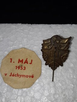Štyri odznaky 1. M Á J A. - 7