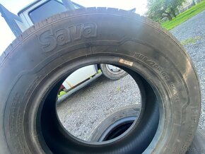 Pneu 195/70 r15c - 7