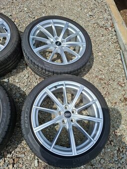 Originální alu kola Audi RS 4, 8JxR19 - 7