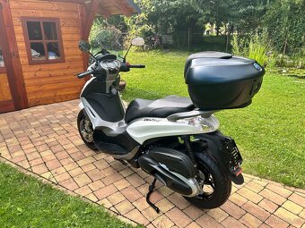Piaggio Beverly 350 - 7