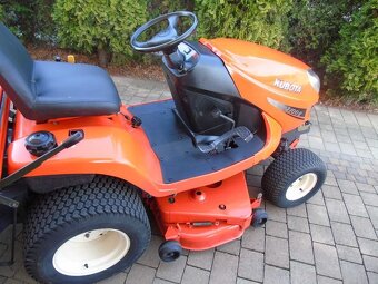 Na prodej profesionální traktor Kubota Gr2100 - 7