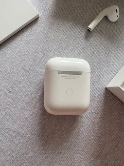 Apple AirPods - 7