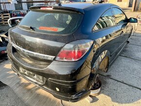 Opel Astra GTC - Náhradní díly - 7