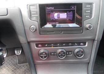 Volkswagen Golf 1,2 TSI 63KW benzín manuál 63 kw - 7