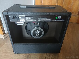Elektrická kytara Washburn s kombem značky laney - 7
