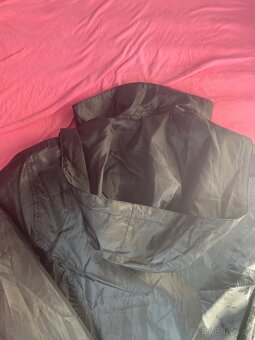 Krásný černý trenčkot do deště - 7