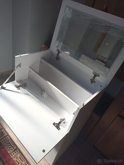 Nová kosmetická skříňka - 7