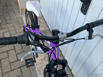 DĚTSKÉ KOLO 20 - 7