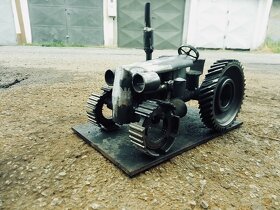 traktor -model - 7