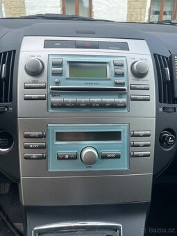 TOYOTA COROLLA VERSO 1.8 VVT-i , 7 míst, 119 000 km - 7