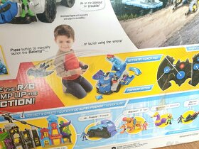 RC model Batman se šipkami - 7