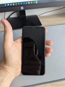 Apple iPhone 11 Pro 64 GB - 7