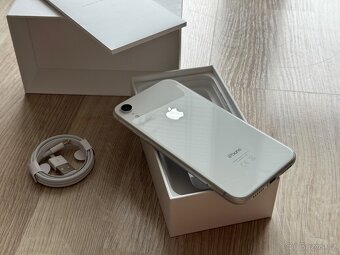 Apple iPhone Xr 64Gb White / Bílý - 7