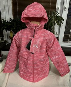 Nové zimní bundy- kombinézy Mix velikosti - 7