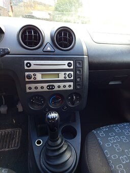 Ford fiesta 1.4 TDCi - 7