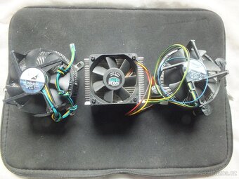 Prodej  - starší PC - levně - Brno - ráj  pro kutily - 7