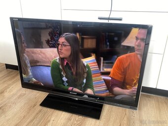 Super LCD televize SHARP LC40LE830E - 102cm - FULL HD - 3D - 7