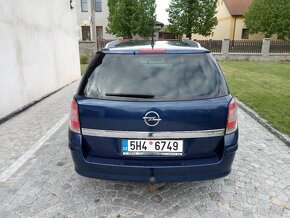 Opel Astra H combi - 7