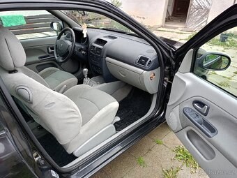 Renault Clio 1.4 16V - 7