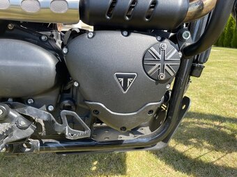 Triumph Street Scrambler 900 - 7