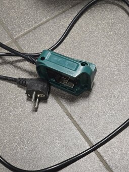 Kávovar Makita DCM500 - 7