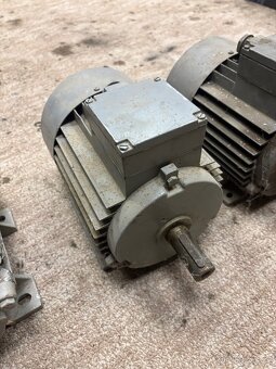 elektromotory 0,55kw,1,5kw a 3kw - 7