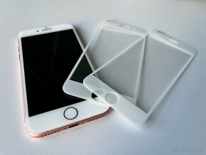 iPhone 7 32 GB rose + náhradní skla - 7