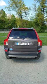 Volvo XC90 D5, 2x majitel, serviska, nezávislé topení, xenon - 7