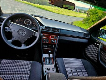 Mercedes W124 cabrio - 7
