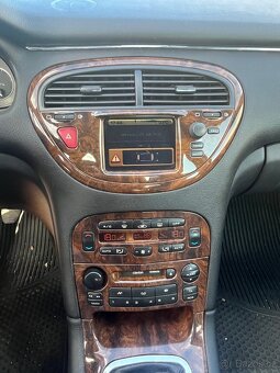 Peugeot 607 2,2HDI 98KW 2002 manuál - 7