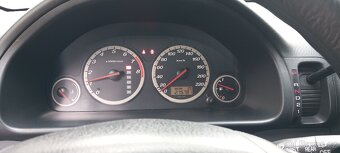 Honda crv 2.0 benzin automat 4x4 110kw - 7