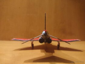 McDonnell Douglas F-4 Phahtom - model letadla 1:72 - 7