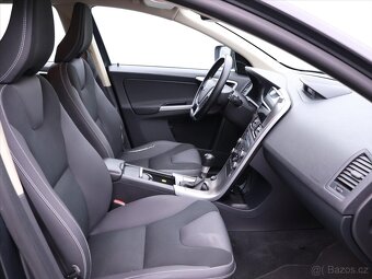 Volvo XC60 2,0 D4 120kW DrivE Momentum (2010) - 7