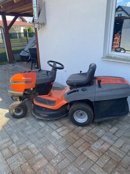 Zahradní trakturek Husgvarna CT126 - 7
