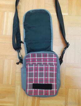 Kabelka crossbody Alpine Pro - 7