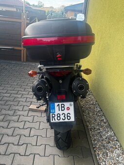 Suzuki DL1000 V-Strom - 7