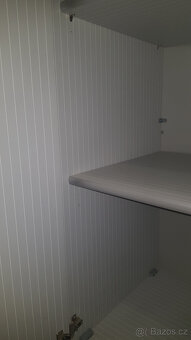 Skříň se zrcadlem - 7